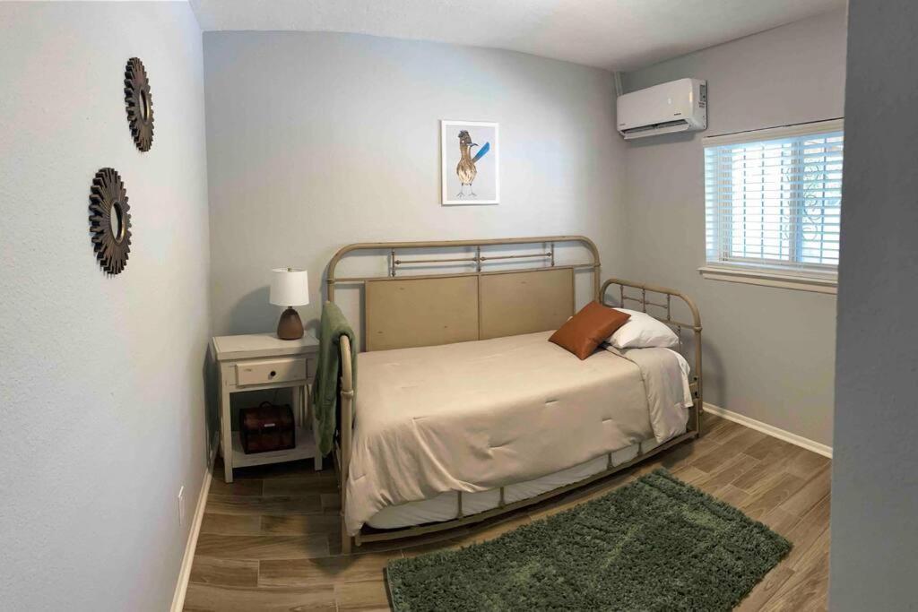 Comfy, Contemporary Quiet Retreat Vacation Home With Views アルバカーキ エクステリア 写真