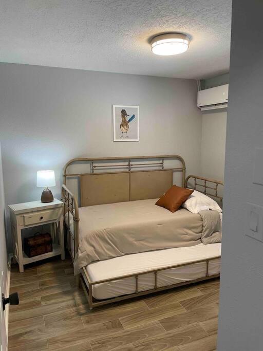 Comfy, Contemporary Quiet Retreat Vacation Home With Views アルバカーキ エクステリア 写真
